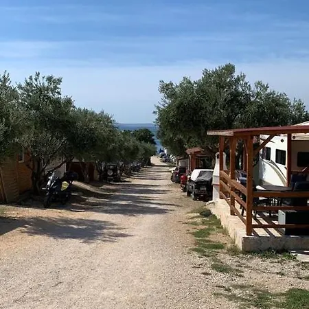 Ami-Trailer Am Meer - Alternative Zum Mobilehome * Pakoštane